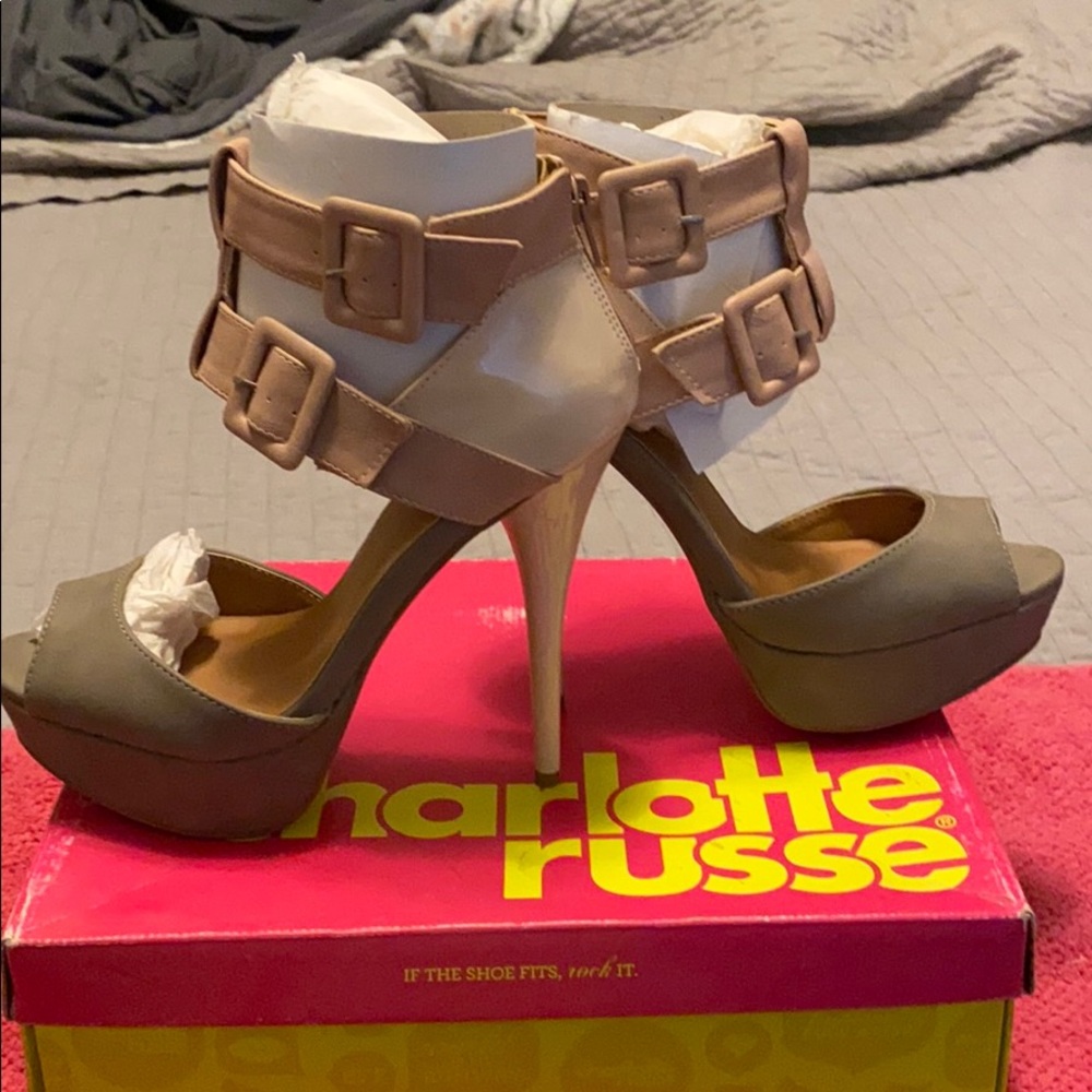 Multi-color Platform Heels - Picture 3 of 4